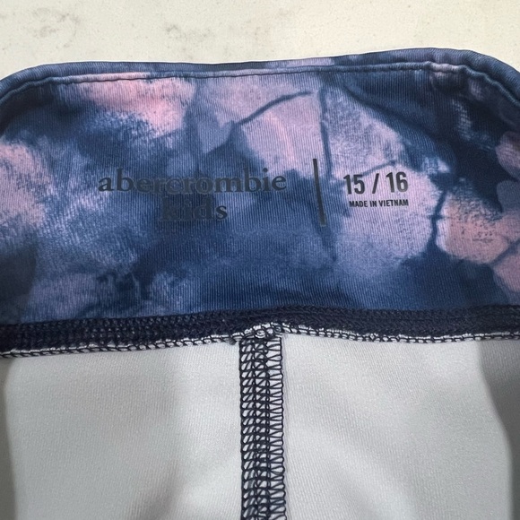 Abercrombie Kids Workout Set Bra and Leggings Size 15/16 - Picture 8 of 8